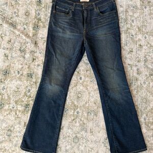 Women 725 high rise bootcut Levi’s jeans